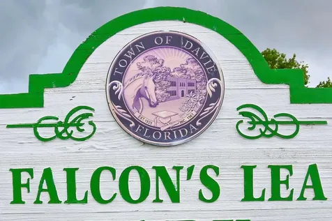 15061 Durham Lane Davie FL 33331