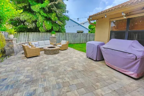 15061 Durham Lane Davie FL 33331