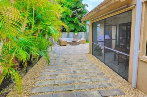 15061 Durham Lane Davie FL 33331
