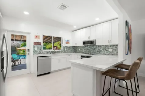 1522 NE 17th Terrace Fort Lauderdale FL 33304