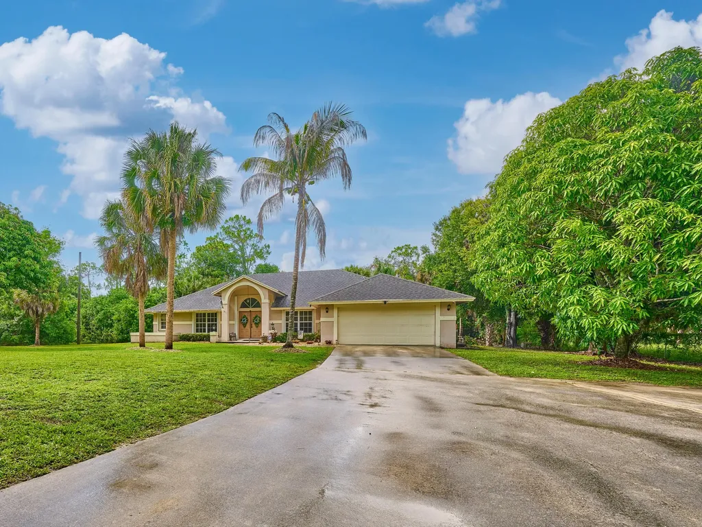 16405 90th Street N The Acreage FL 33470