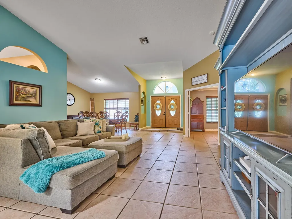 16405 90th Street N The Acreage FL 33470