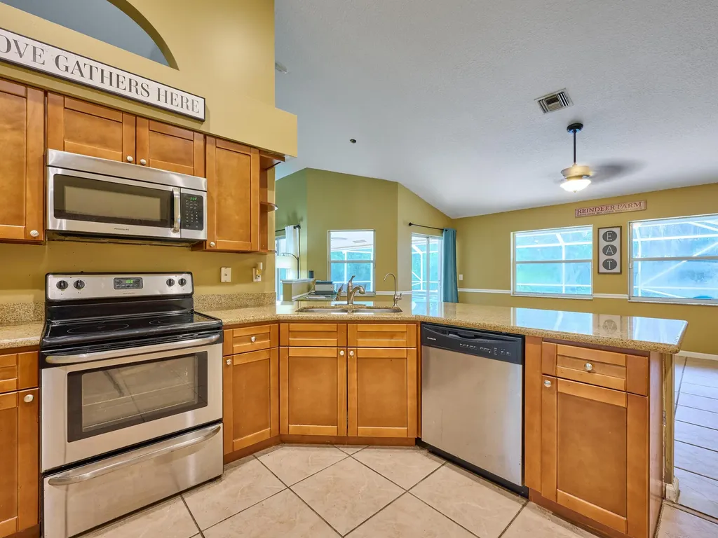 16405 90th Street N The Acreage FL 33470
