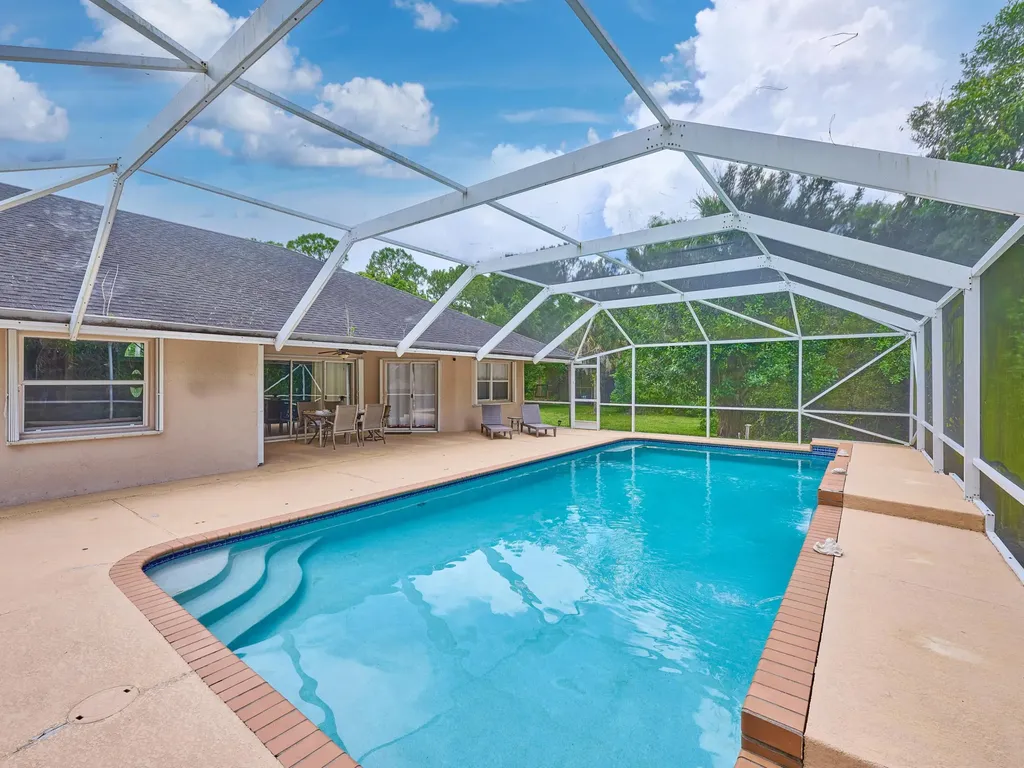 16405 90th Street N The Acreage FL 33470