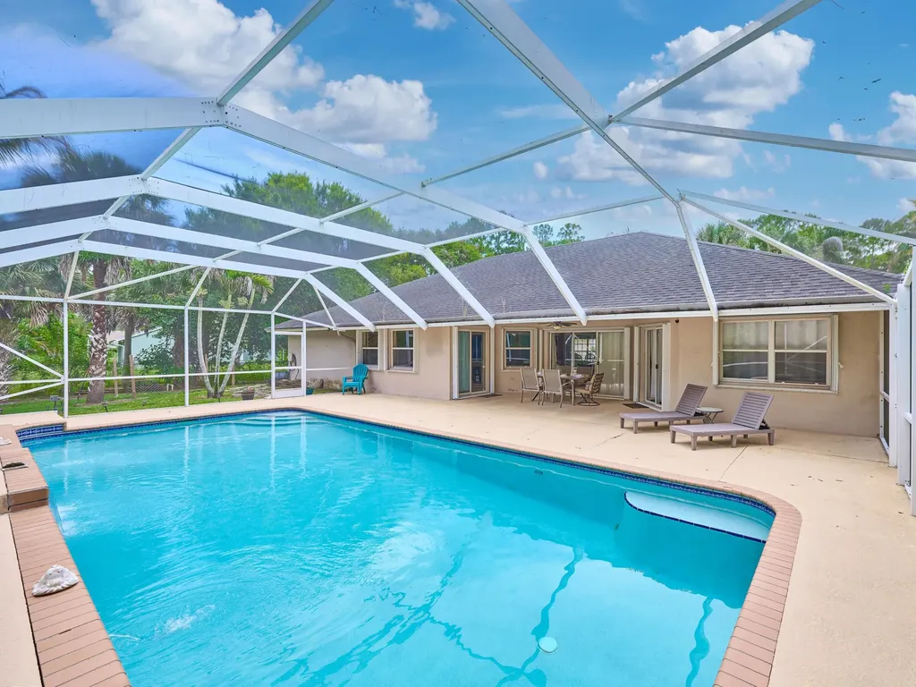 16405 90th Street N The Acreage FL 33470