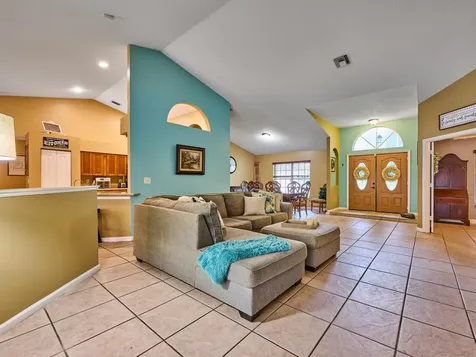 16405 90th Street N The Acreage FL 33470