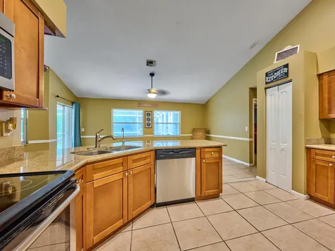 16405 90th Street N The Acreage FL 33470