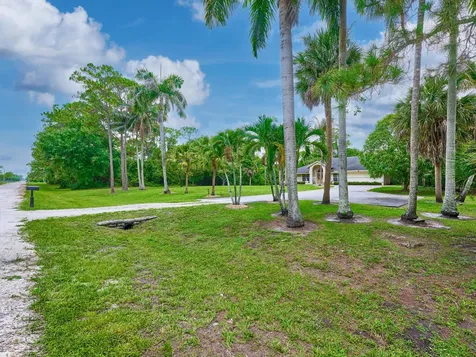 16405 90th Street N The Acreage FL 33470