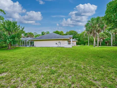 16405 90th Street N The Acreage FL 33470