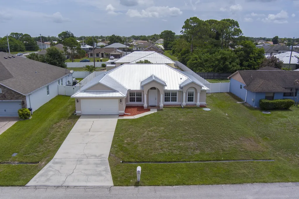 188 SW Klee Circle Port St Lucie FL 34953