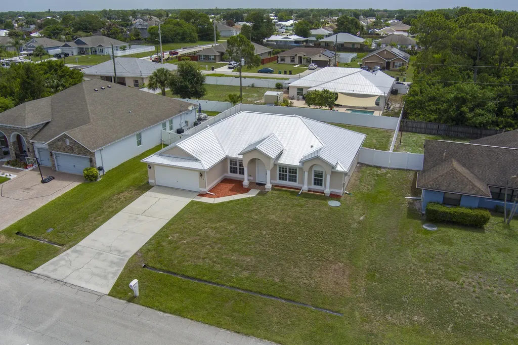 188 SW Klee Circle Port St Lucie FL 34953