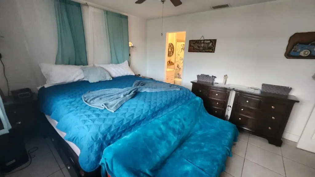 8576 Sunset Drive Palm Beach Gardens FL 33410