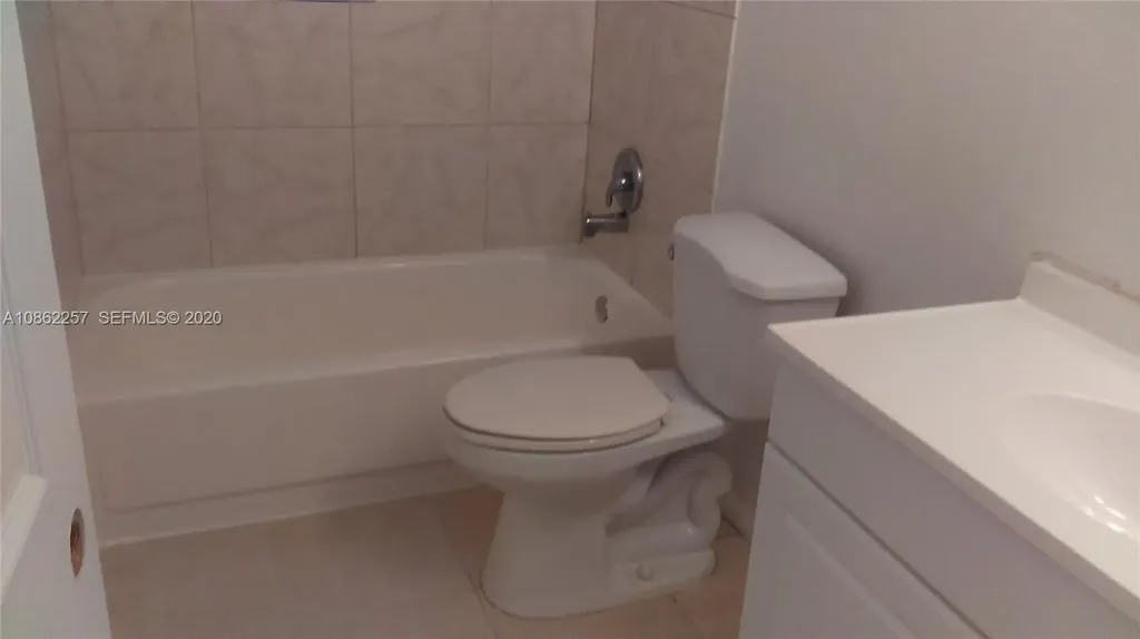 8576 Sunset Drive Palm Beach Gardens FL 33410
