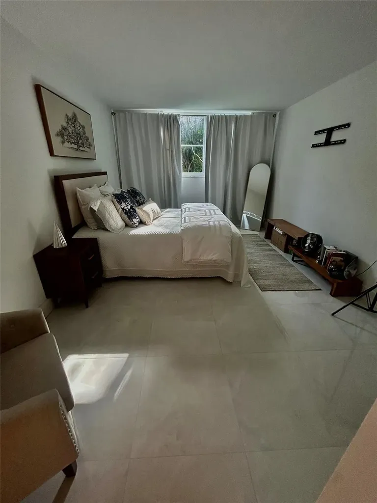 3060 Holiday Springs Boulevard Margate FL 33063