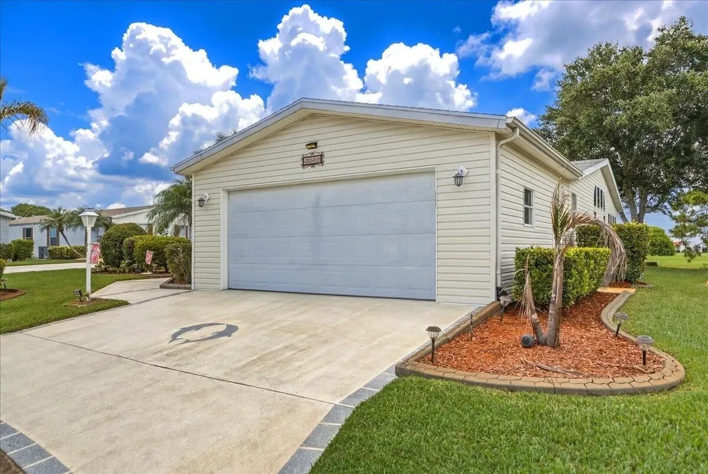 3241 Scarlet Tanager Court Port St Lucie FL 34952