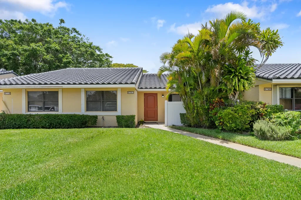 6721 Bridlewood Court Boca Raton FL 33433