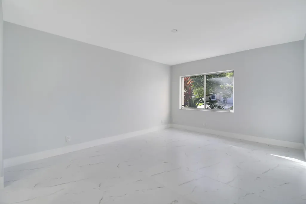 8055 Sweetbriar Way Boca Raton FL 33496