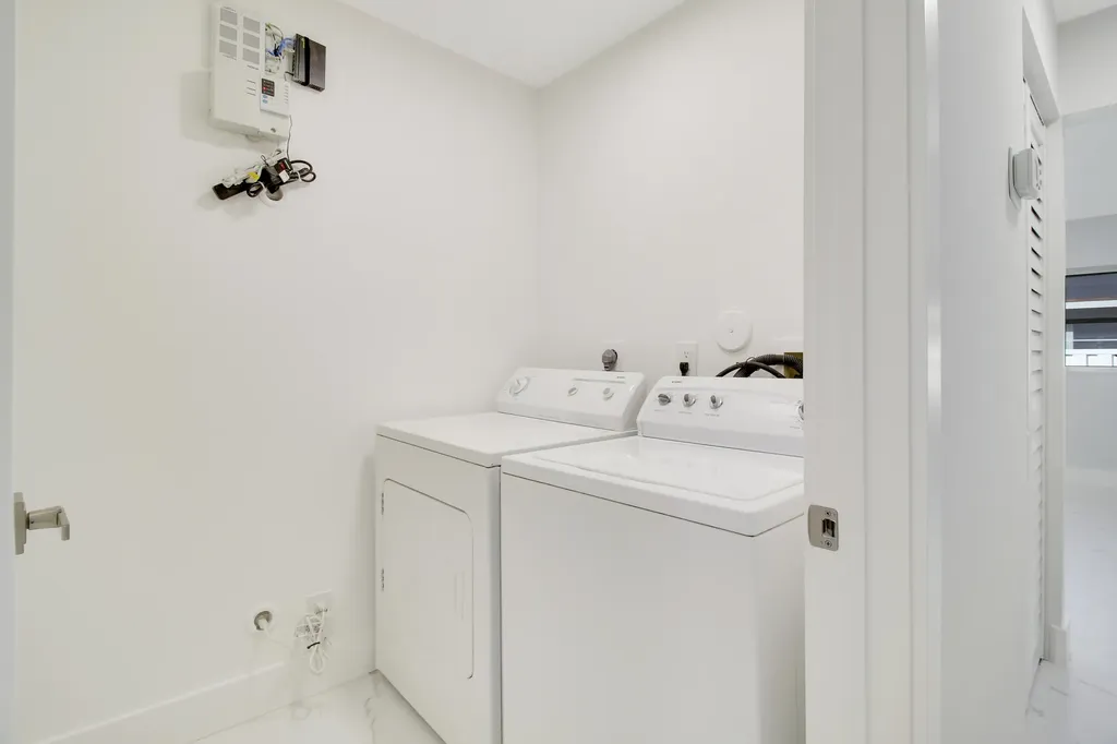 8055 Sweetbriar Way Boca Raton FL 33496