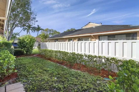 8055 Sweetbriar Way Boca Raton FL 33496