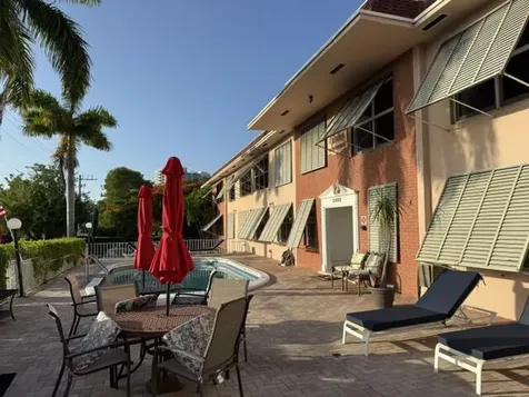 2400 NE 33rd Avenue Fort Lauderdale FL 33305