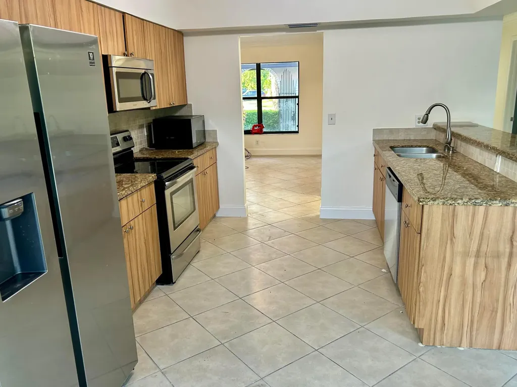 22822 Pinewood Court Boca Raton FL 33433