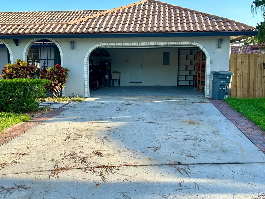 22822 Pinewood Court Boca Raton FL 33433