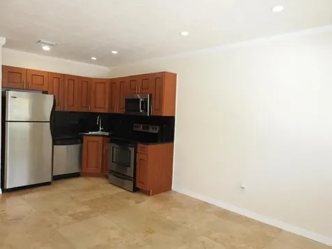 1872 NE 46th Street Fort Lauderdale FL 33308
