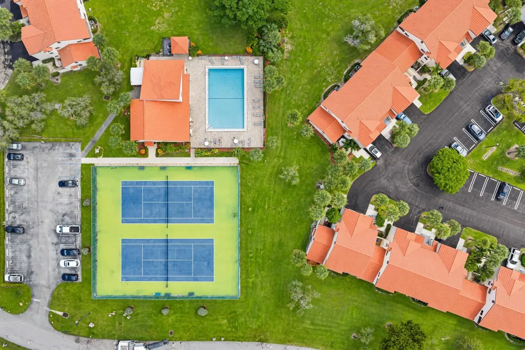 18 Vía De Casas Sur Boynton Beach FL 33426