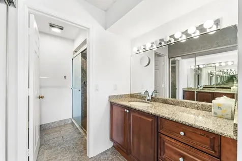 18 Vía De Casas Sur Boynton Beach FL 33426