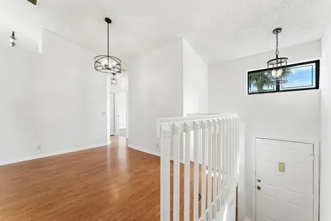 18 Vía De Casas Sur Boynton Beach FL 33426