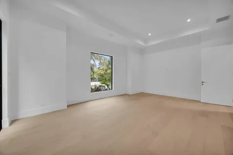 19175 W Riverside Drive Tequesta FL 33469