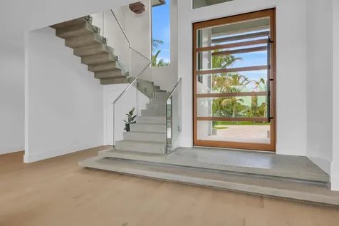 19175 W Riverside Drive Tequesta FL 33469