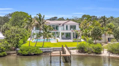 19175 W Riverside Drive Tequesta FL 33469