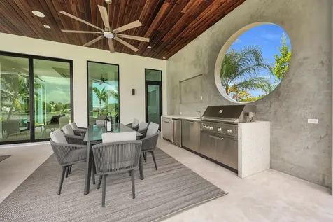 19175 W Riverside Drive Tequesta FL 33469