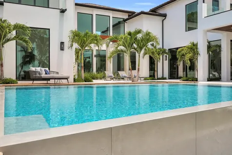 19175 W Riverside Drive Tequesta FL 33469
