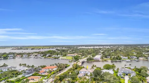 19175 W Riverside Drive Tequesta FL 33469