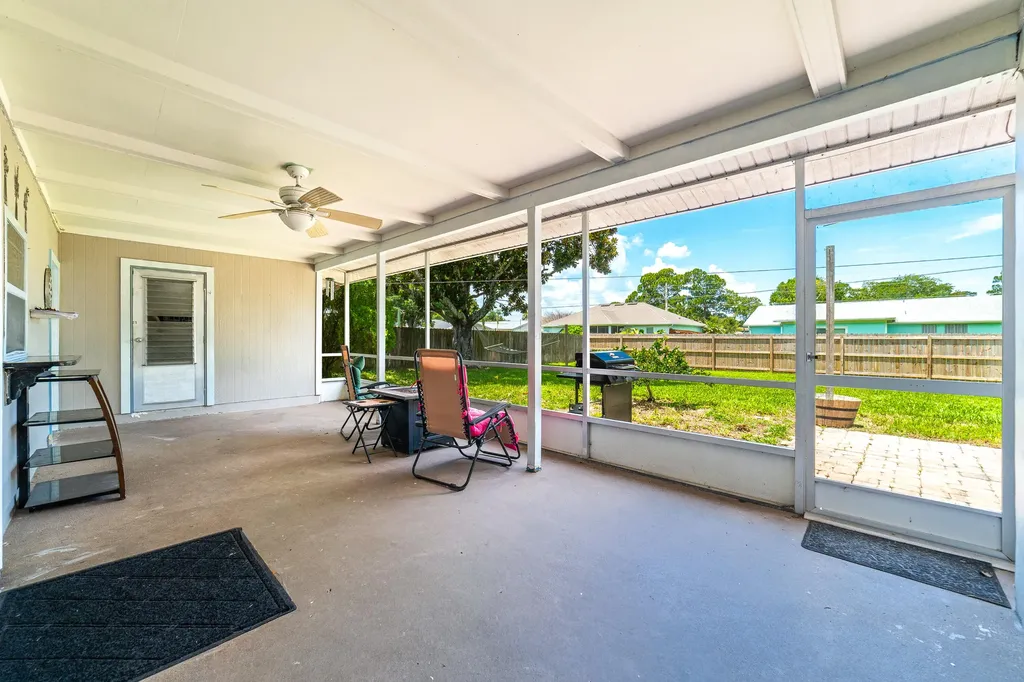 542 Saunders Street Sebastian FL 32958