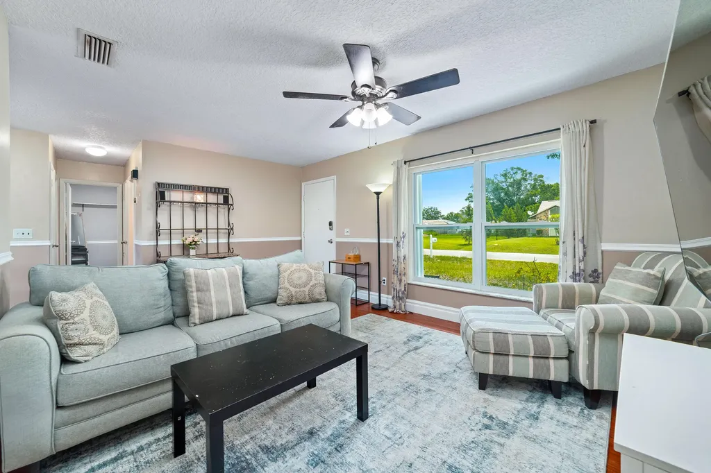 542 Saunders Street Sebastian FL 32958