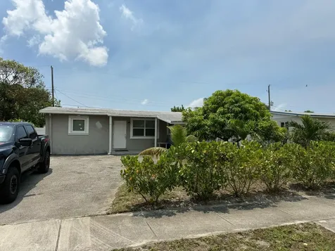 4161 NW 11th Avenue Oakland Park FL 33309