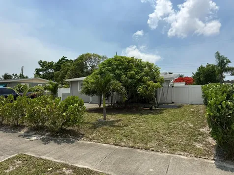 4161 NW 11th Avenue Oakland Park FL 33309
