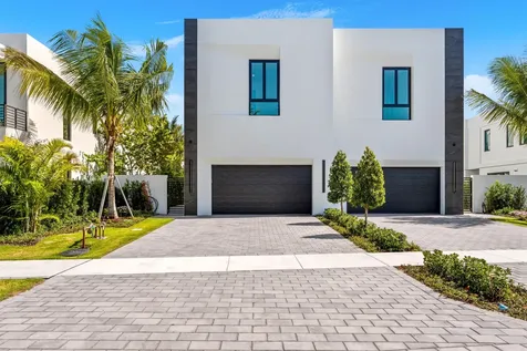 723 Lake Avenue N Delray Beach FL 33483