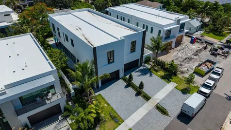 723 Lake Avenue N Delray Beach FL 33483
