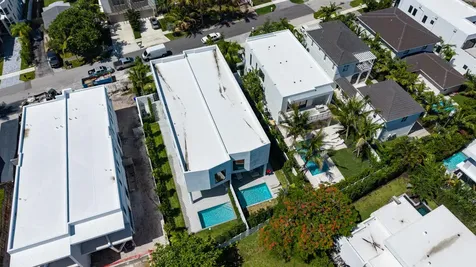 723 Lake Avenue N Delray Beach FL 33483