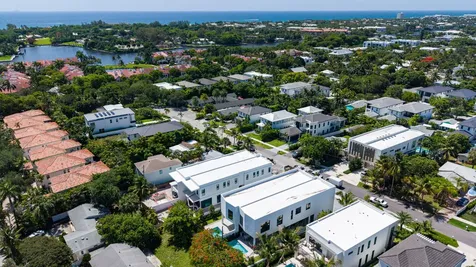 723 Lake Avenue N Delray Beach FL 33483