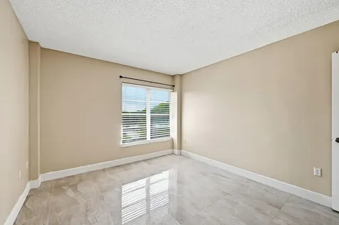 4158 Inverrary Drive Lauderhill FL 33319