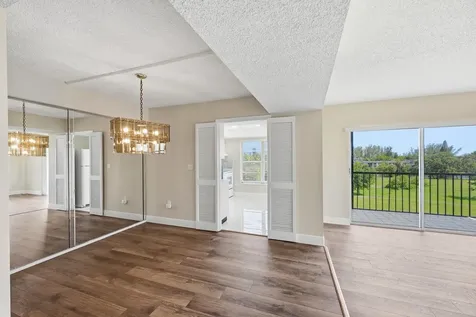 4158 Inverrary Drive Lauderhill FL 33319