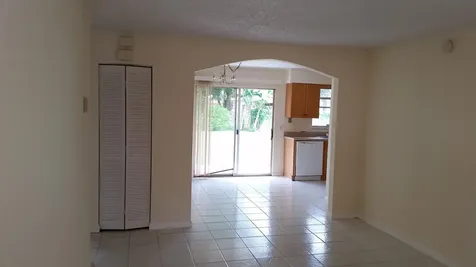 460 Fleming Avenue Greenacres FL 33467