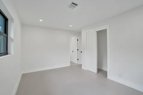 5561 NE 26th Avenue Fort Lauderdale FL 33308