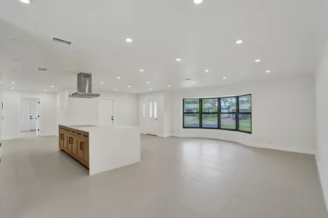 5561 NE 26th Avenue Fort Lauderdale FL 33308