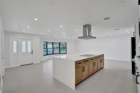 5561 NE 26th Avenue Fort Lauderdale FL 33308